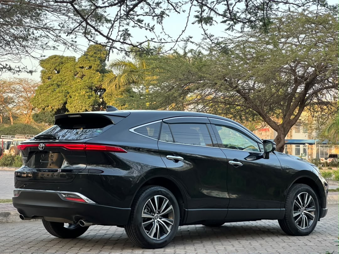 Toyota Harrier thumbnail 9